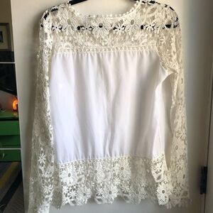 𝅺White Long Sleeve Lace Top